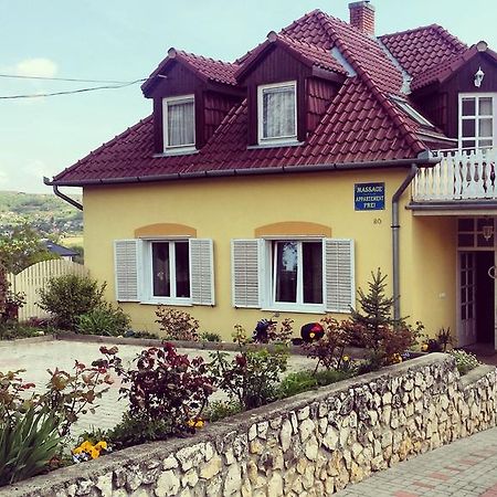 Judit Apartments Хевіз Екстер'єр фото