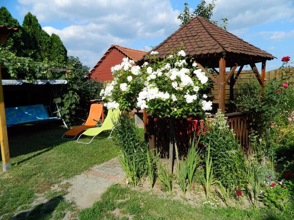 Judit Apartments Хевіз Екстер'єр фото
